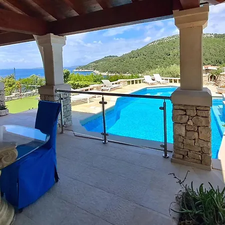 Stone House Poplat Villa *