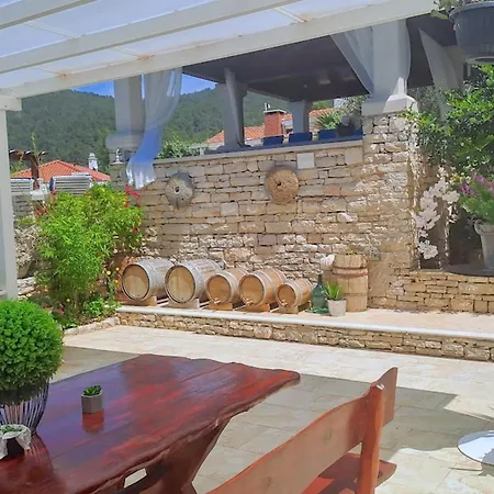 Stone House Poplat * Vela Luka