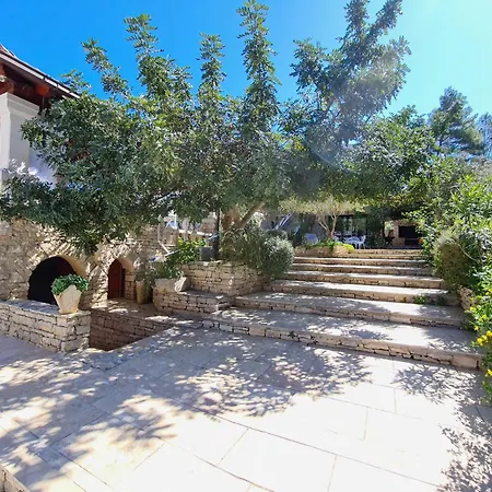 Vila Stone House Poplat