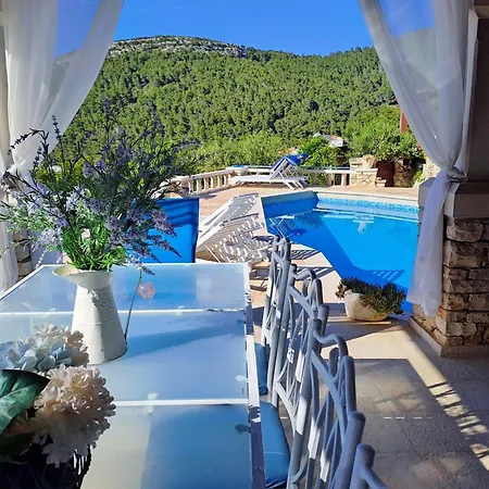 Villa Stone House Poplat *