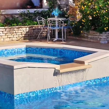 Vila Stone House Poplat *