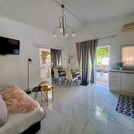 Stone House Poplat Villa