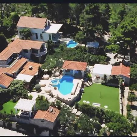 Villa Stone House Poplat *