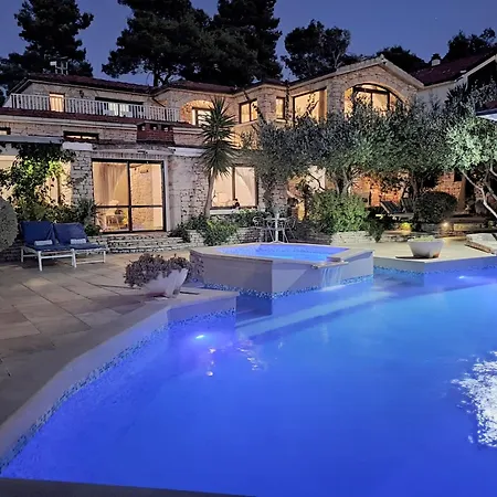 Stone House Poplat Villa