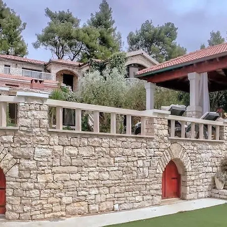 Stone House Poplat Vila