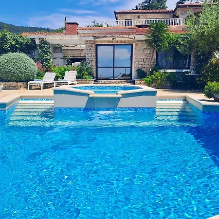 Villa Stone House Poplat *