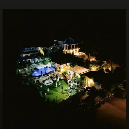 Stone House Poplat *