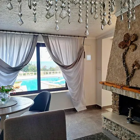 Stone House Poplat
