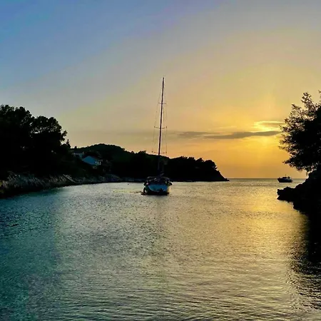 Stone House Poplat * Vela Luka