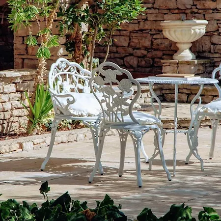 Stone House Poplat