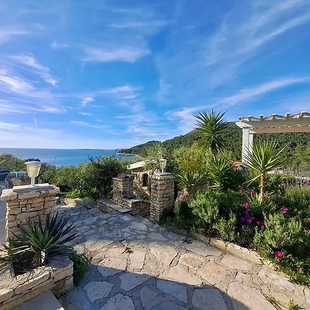 Stone House Poplat * Vela Luka