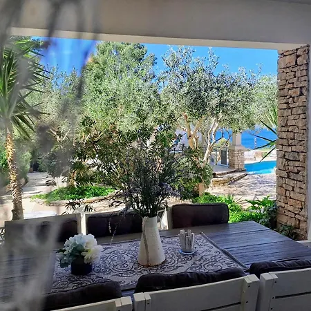 Stone House Poplat * Vela Luka