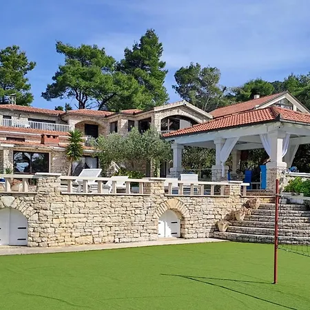 Stone House Poplat