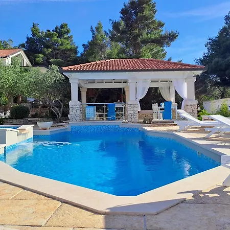 Villa Stone House Poplat