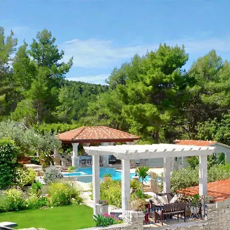 Stone House Poplat Villa