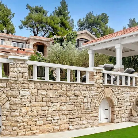 Stone House Poplat * Vela Luka