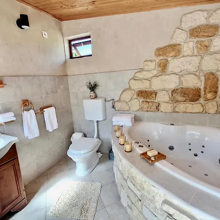 Stone House Poplat Villa *