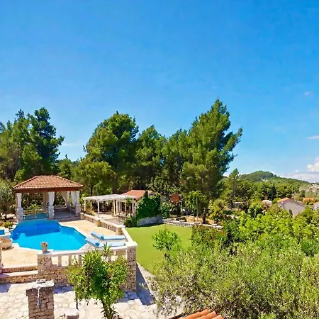Stone House Poplat * Vela Luka