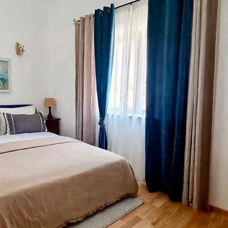 Stone House Poplat Villa *