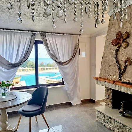 Stone House Poplat Villa *