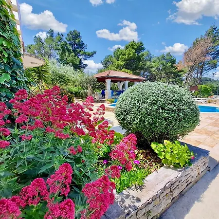 Stone House Poplat Villa