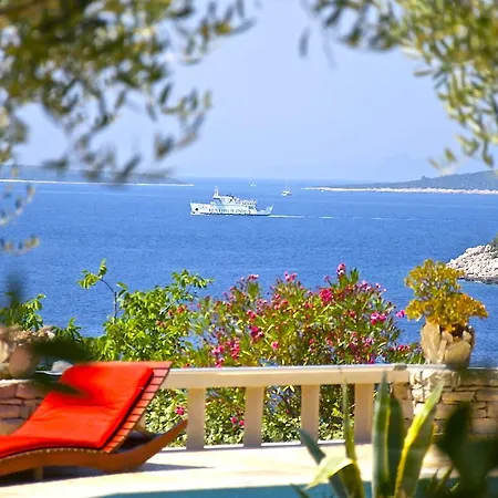 Stone House Poplat *