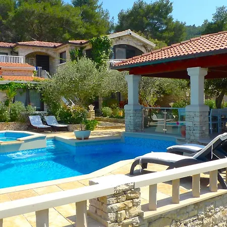 Stone House Poplat Villa